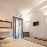 Akrogiali Daire Platis Gialos (Sifnos)