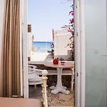 Akrogiali Daire Platis Gialos (Sifnos)
