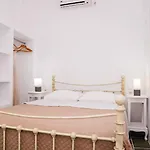 Akrogiali Apartment *