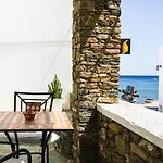 Apartment Akrogiali *