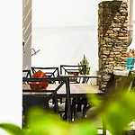 Akrogiali Apartment